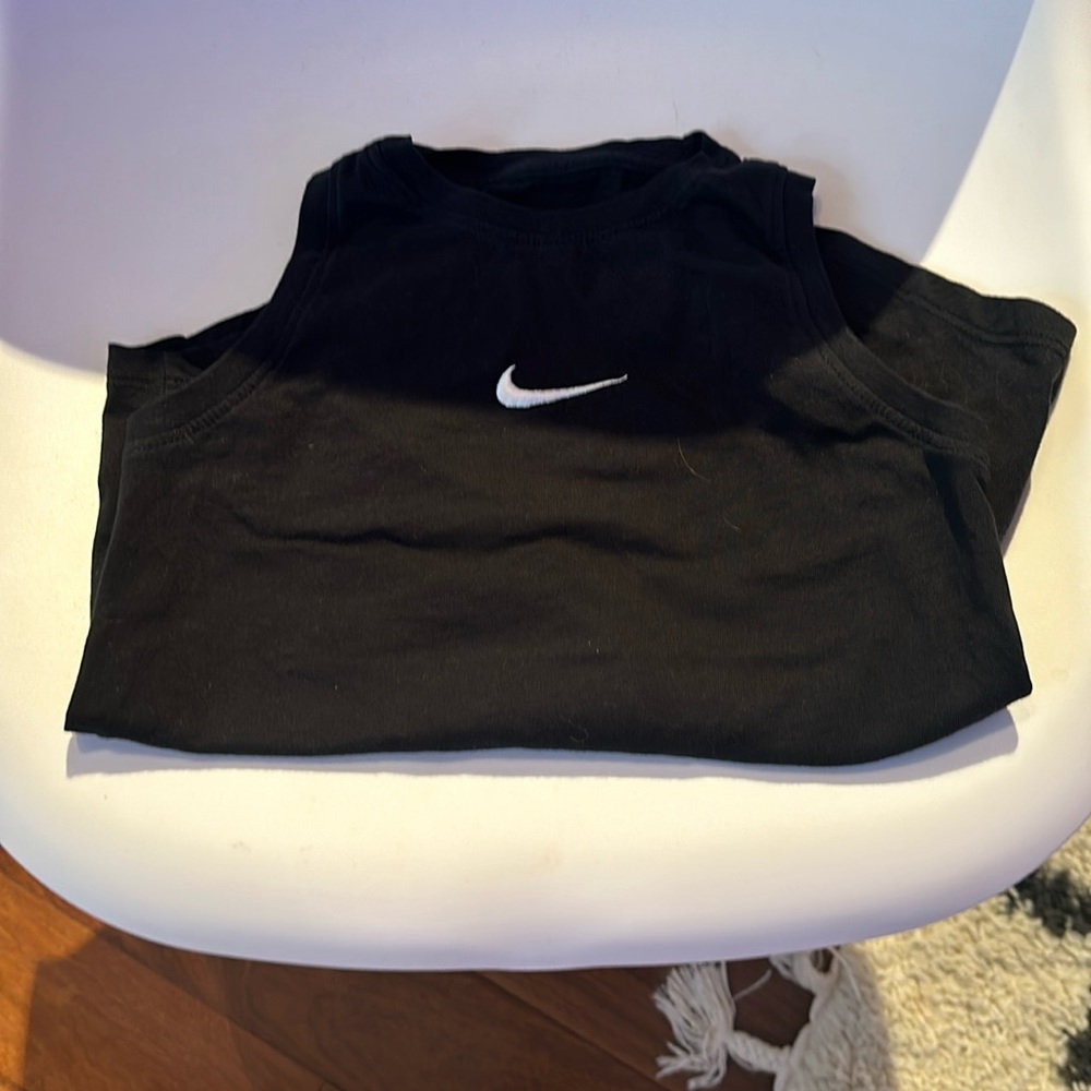Girls medium Nike tank